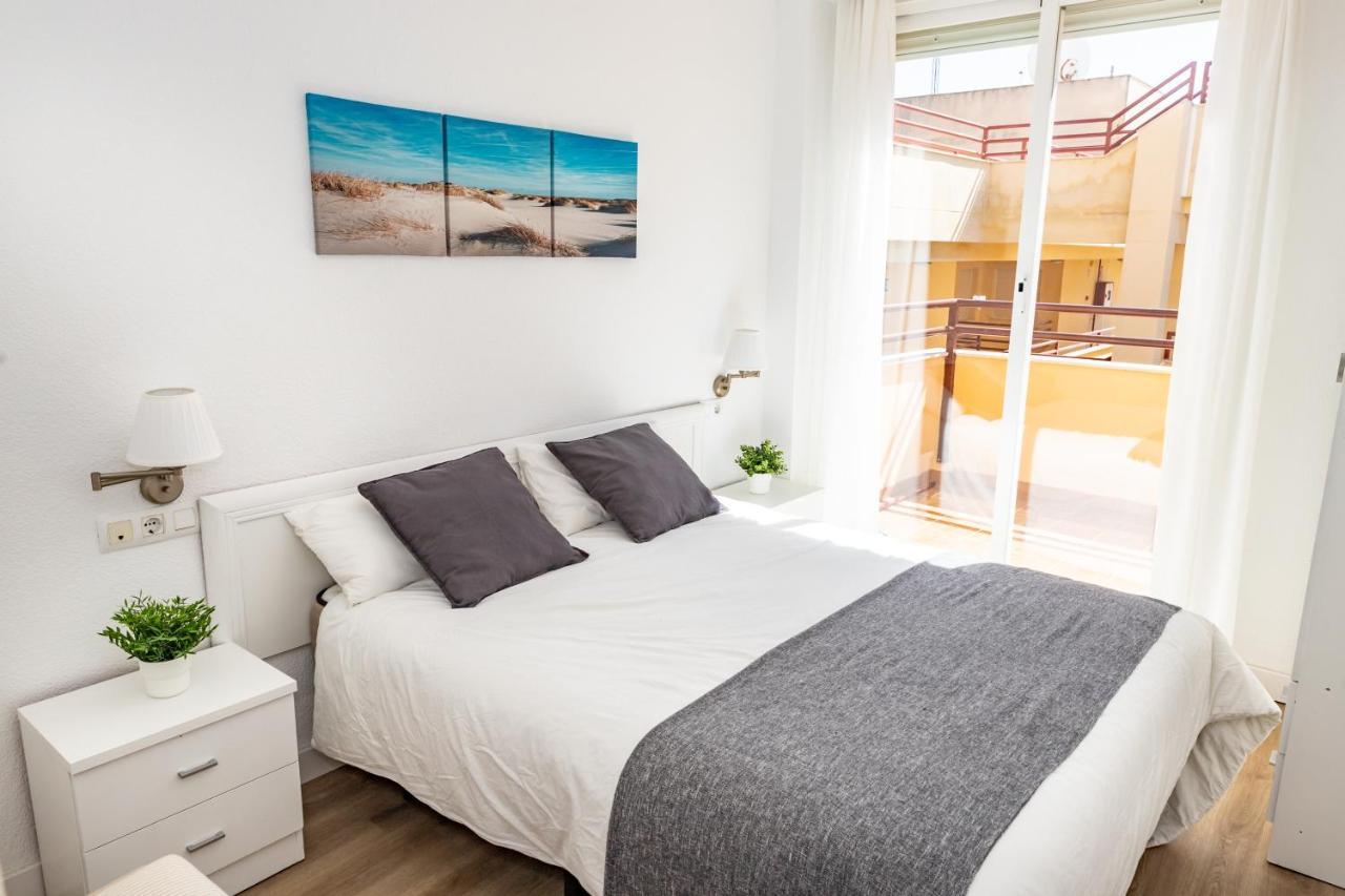 Apartamento Sereno 3 - Piscina, Garaje, Terraza Y Playa Los Canos De Meca Kültér fotó